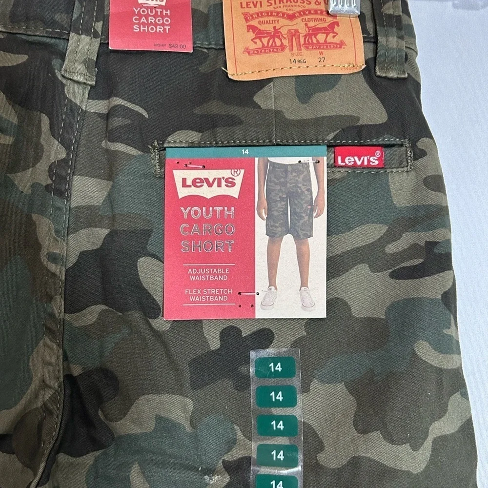 Levi's Green Cargo Shorts with Camouflage Design Youth Size 14